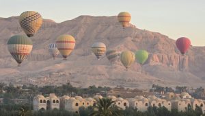 Luxor Sky & River VIP: Sunrise Balloon & Felucca Breakfast