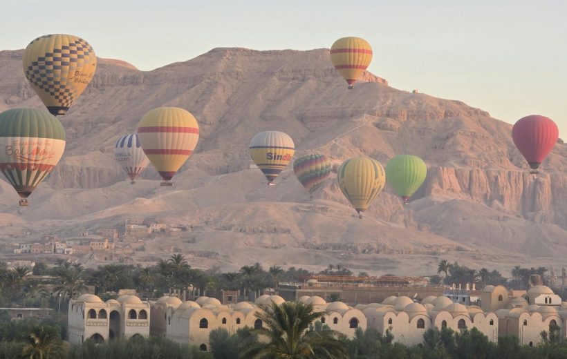Luxor Sky & River VIP: Sunrise Balloon & Felucca Breakfast